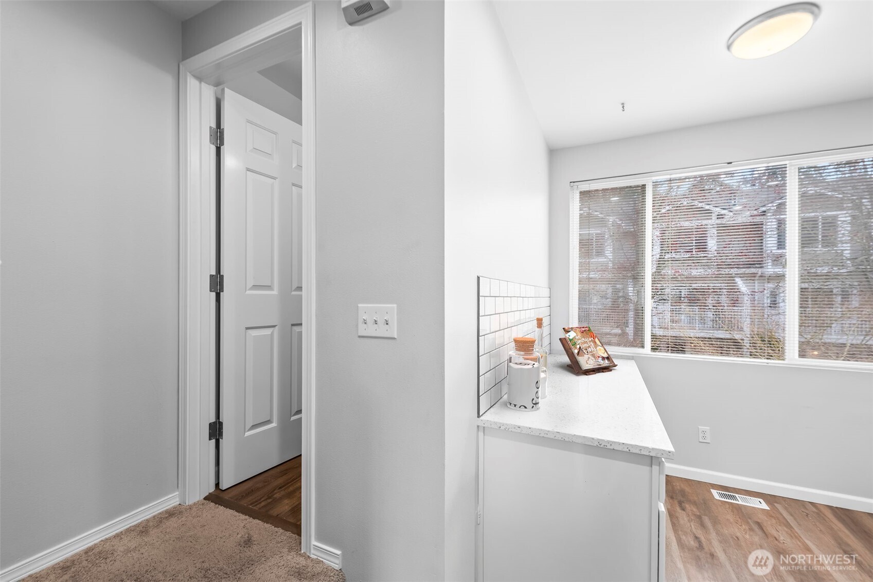 16373 119th Terrace Northeast, Unit 315 Bothell, WA 98011 - Photo 8 of 27 a room that has a bed and a window in it