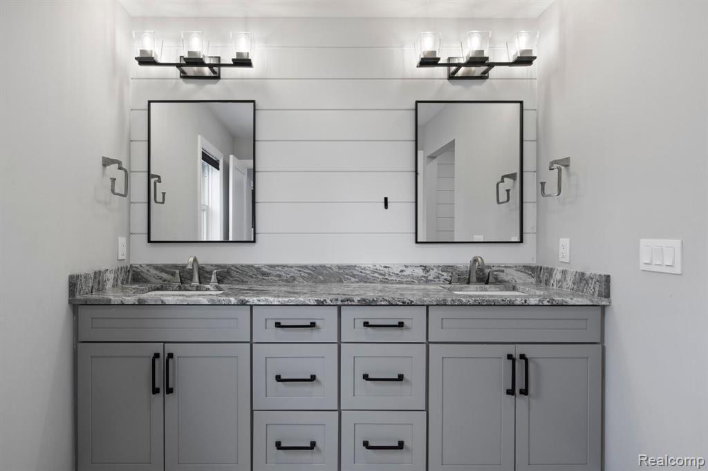 831 North Campbell Road Royal Oak, MI 48067 - Photo 16 of 34