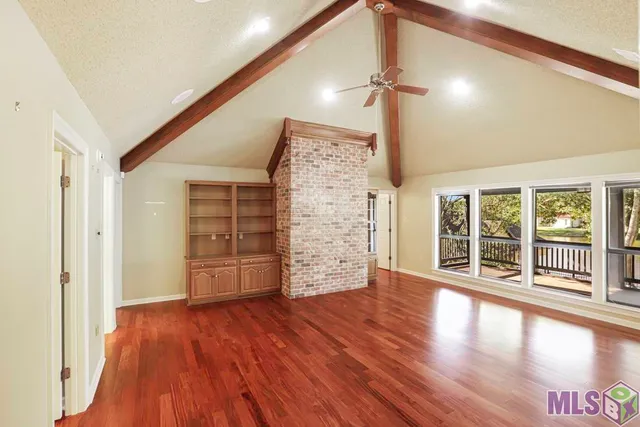 $550,000 | 12028 Lake Sherwood Avenue North, Baton Rouge, LA 70816