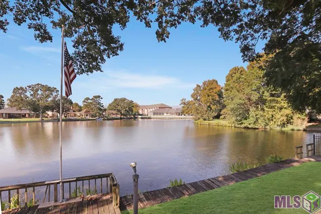 $550,000 | 12028 Lake Sherwood Avenue North, Baton Rouge, LA 70816