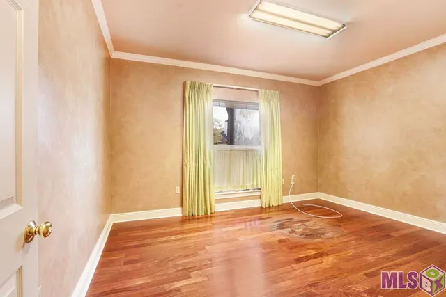 $550,000 | 12028 Lake Sherwood Avenue North, Baton Rouge, LA 70816