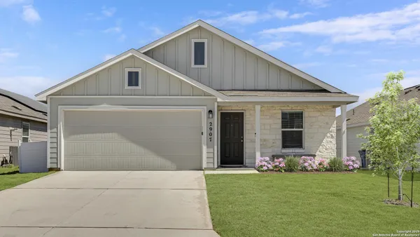 $1,695 | 2907 Whinchat, New Braunfels, TX 78130
