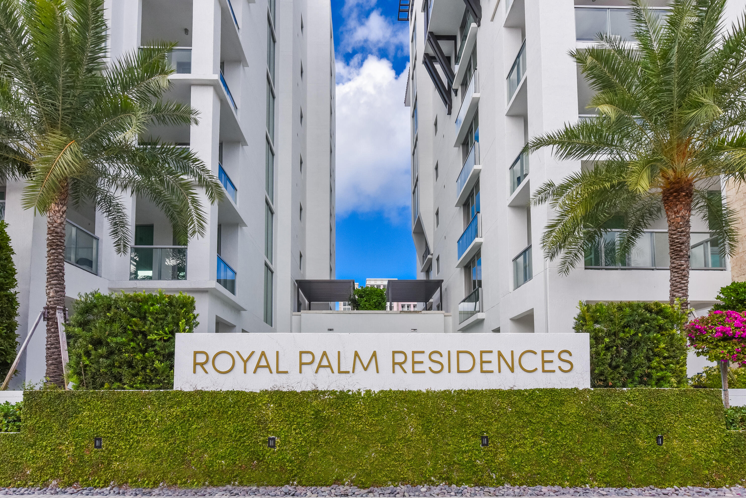 485 E Royal Palm Rd_Joanne Shaer_24
