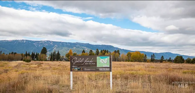 $1,750,000 | 22 Gold Fork, Donnelly, ID 83615