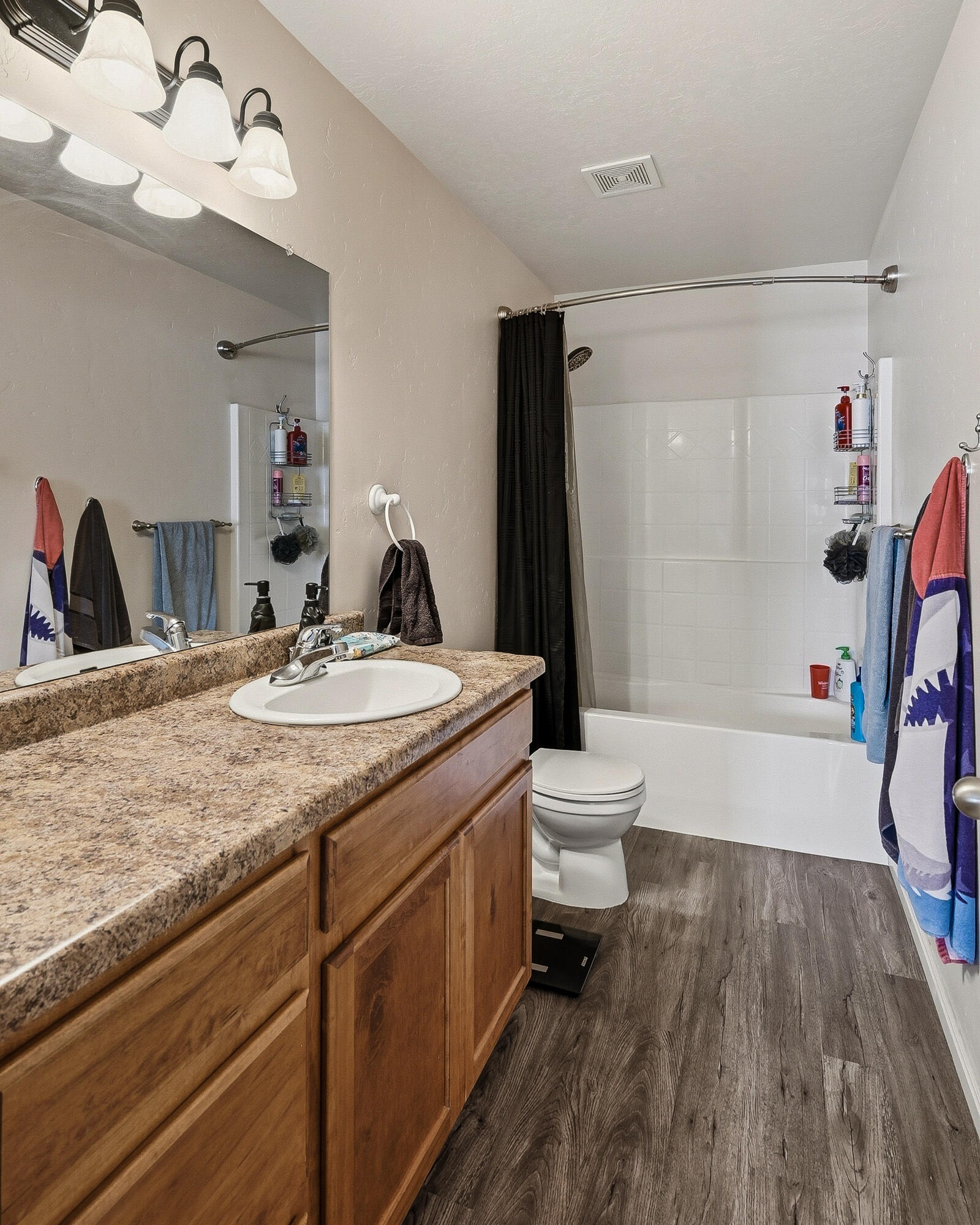 577-593 East Nichols Canyon Road, Unit 577579 & 591593 RV GARAGE Cedar City, UT 84721 - Photo 89 of 102 593 Nichols Canyon Rd