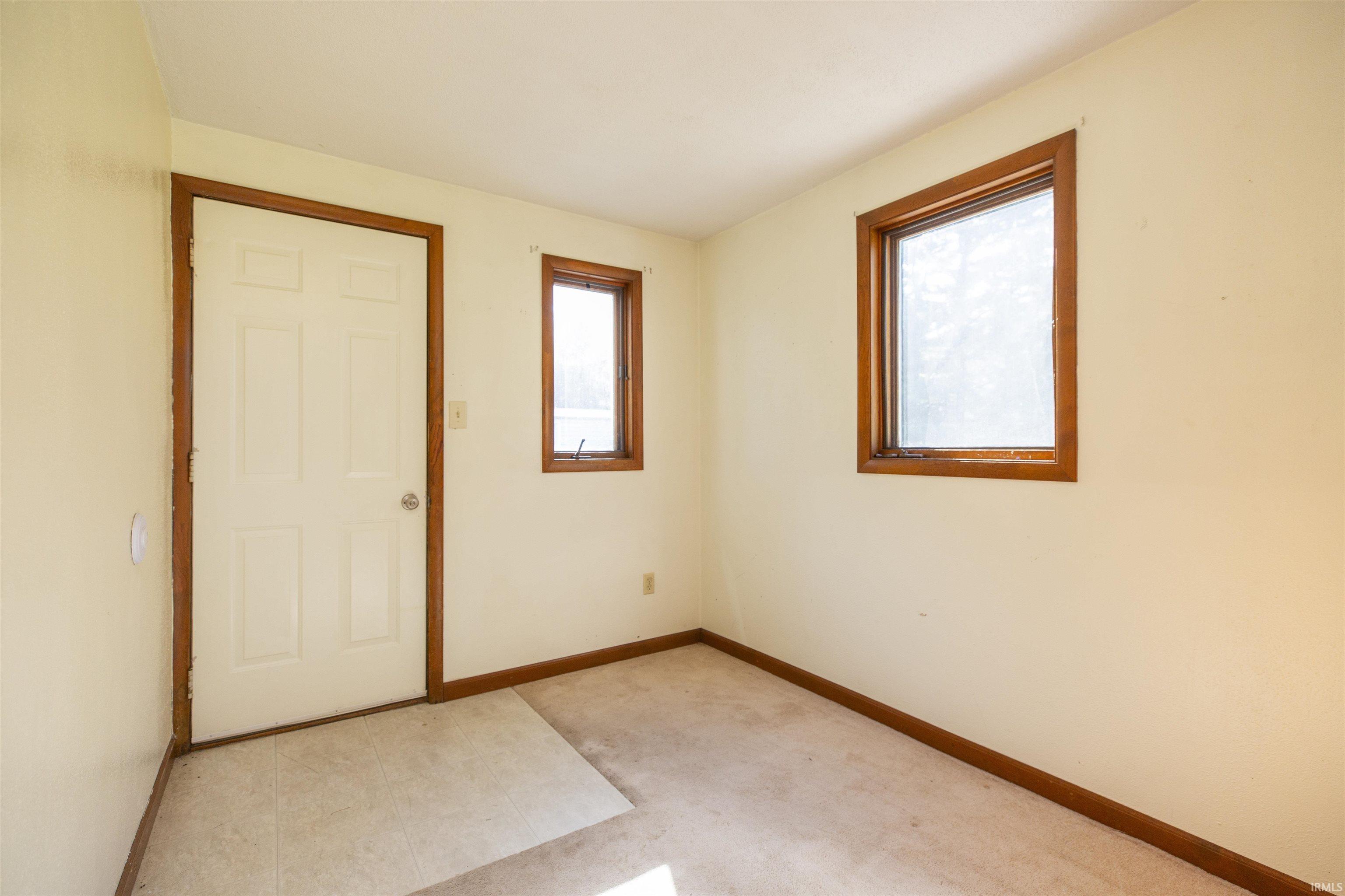 55700 Elder Road Mishawaka, IN 46545 - Photo 12 of 26 Gallery Image 12