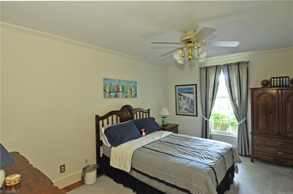 1040 Chester Road Winston-Salem, NC 27104 - Photo 10 of 21 Bedroom 2, exposed hardwood floors.
