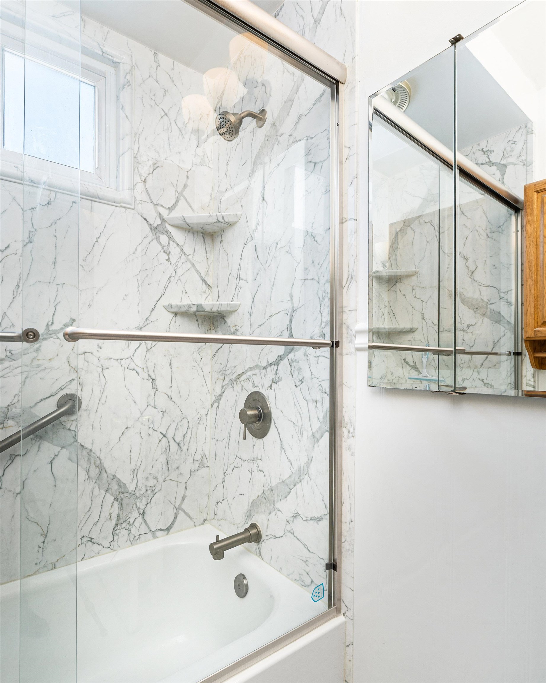 4328 Dodge Street Duluth, MN 55804 - Photo 23 of 50