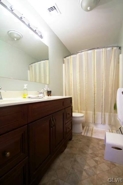 5702 Schantz Road Emmaus, PA 18049 - Photo 30 of 42 Gallery Image 30