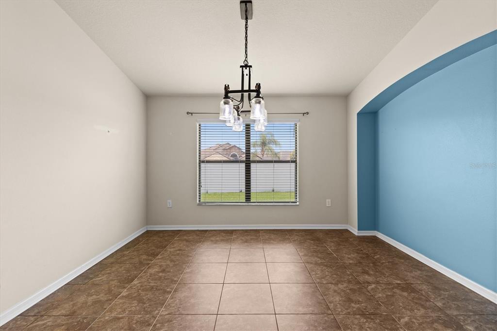 6539 Boulder Run Loop Wesley Chapel, FL 33545 - Photo 11 of 53