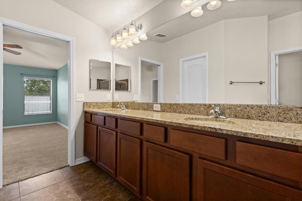 6539 Boulder Run Loop Wesley Chapel, FL 33545 - Photo 26 of 53