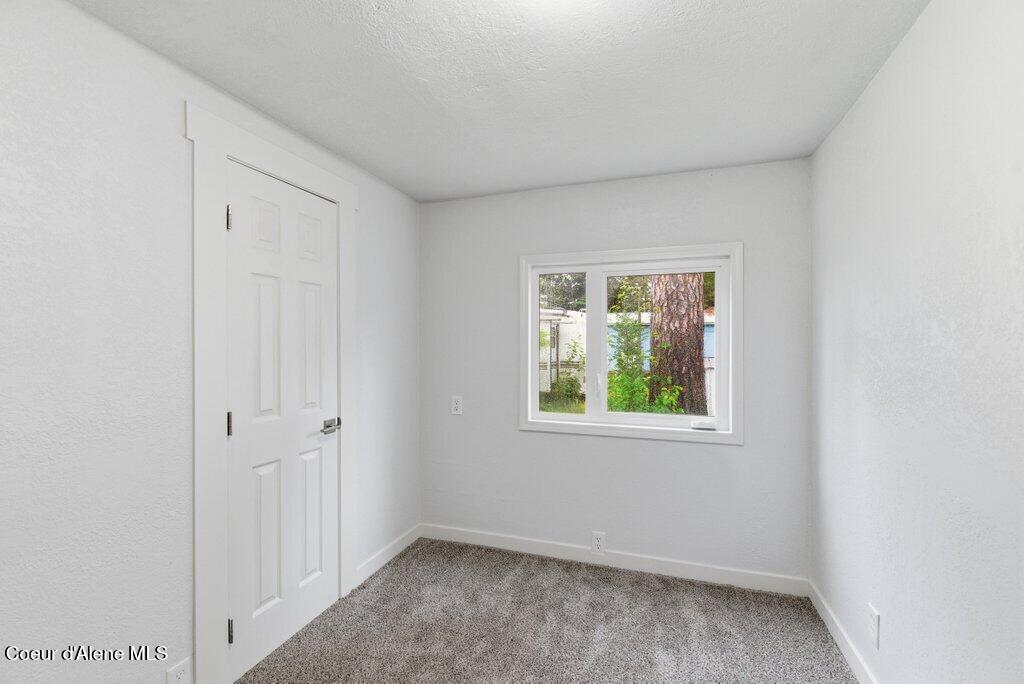 139 West Cosgrove Road Coeur D'Alene, ID 83815 - Photo 14 of 21 014-139CosgroveRoad-CoeurdAlene-ID-83815