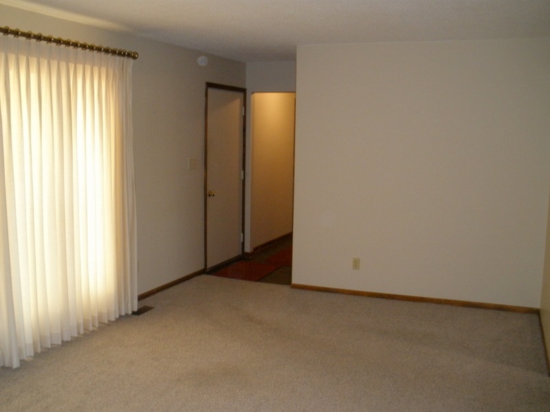 1557 Stogdill Road Bluffton, IN 46714 - Photo 3 of 33 Gallery Image 3