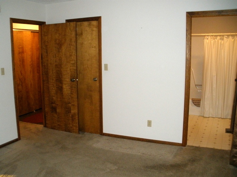 1557 Stogdill Road Bluffton, IN 46714 - Photo 9 of 33 Gallery Image 9