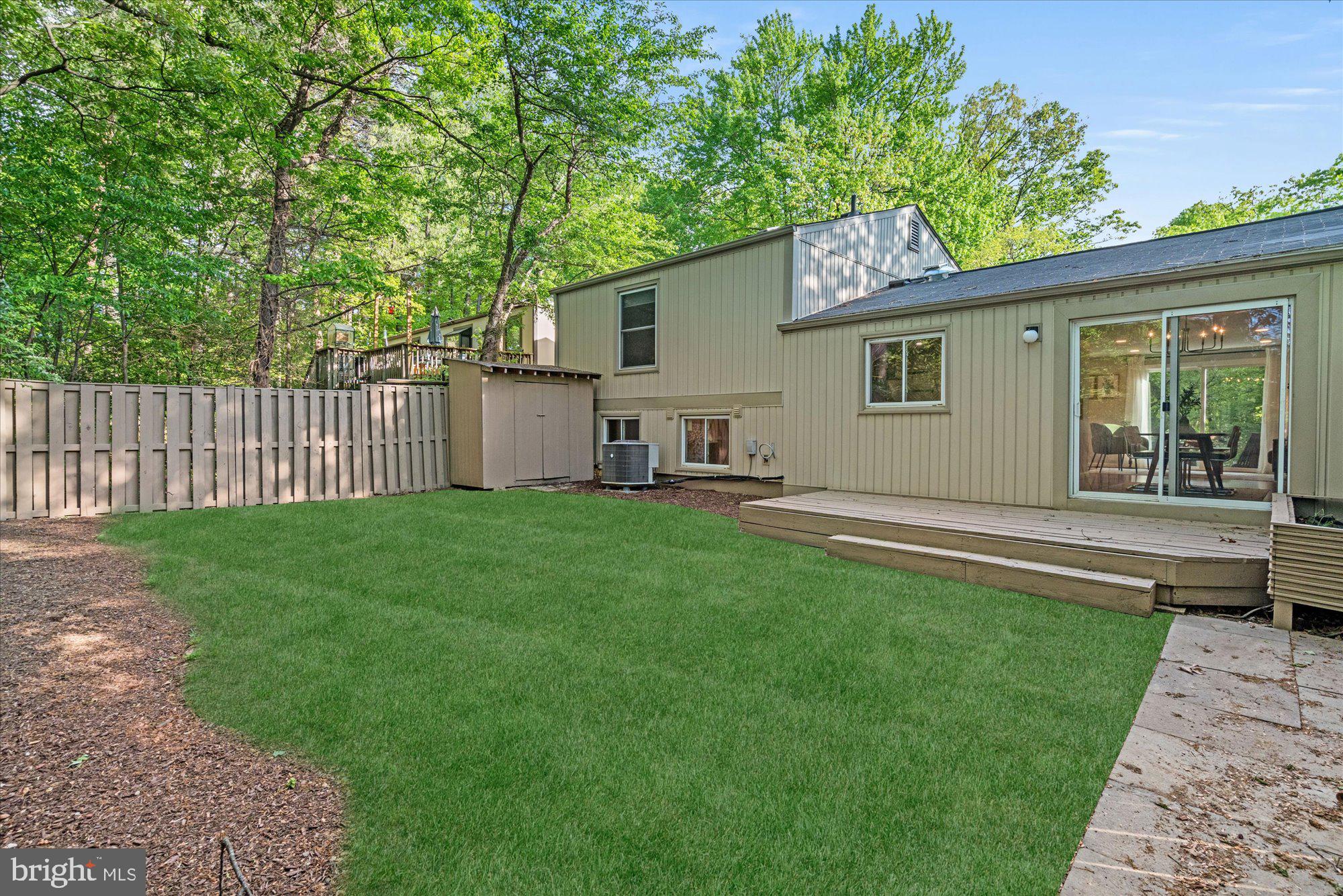 2228 Cocquina Drive Reston, VA 20191 - Photo 32 of 36