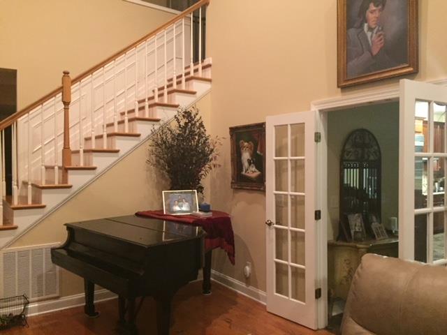 5885 Cane Ridge Road Antioch, TN 37013 - Photo 12 of 19 Living room