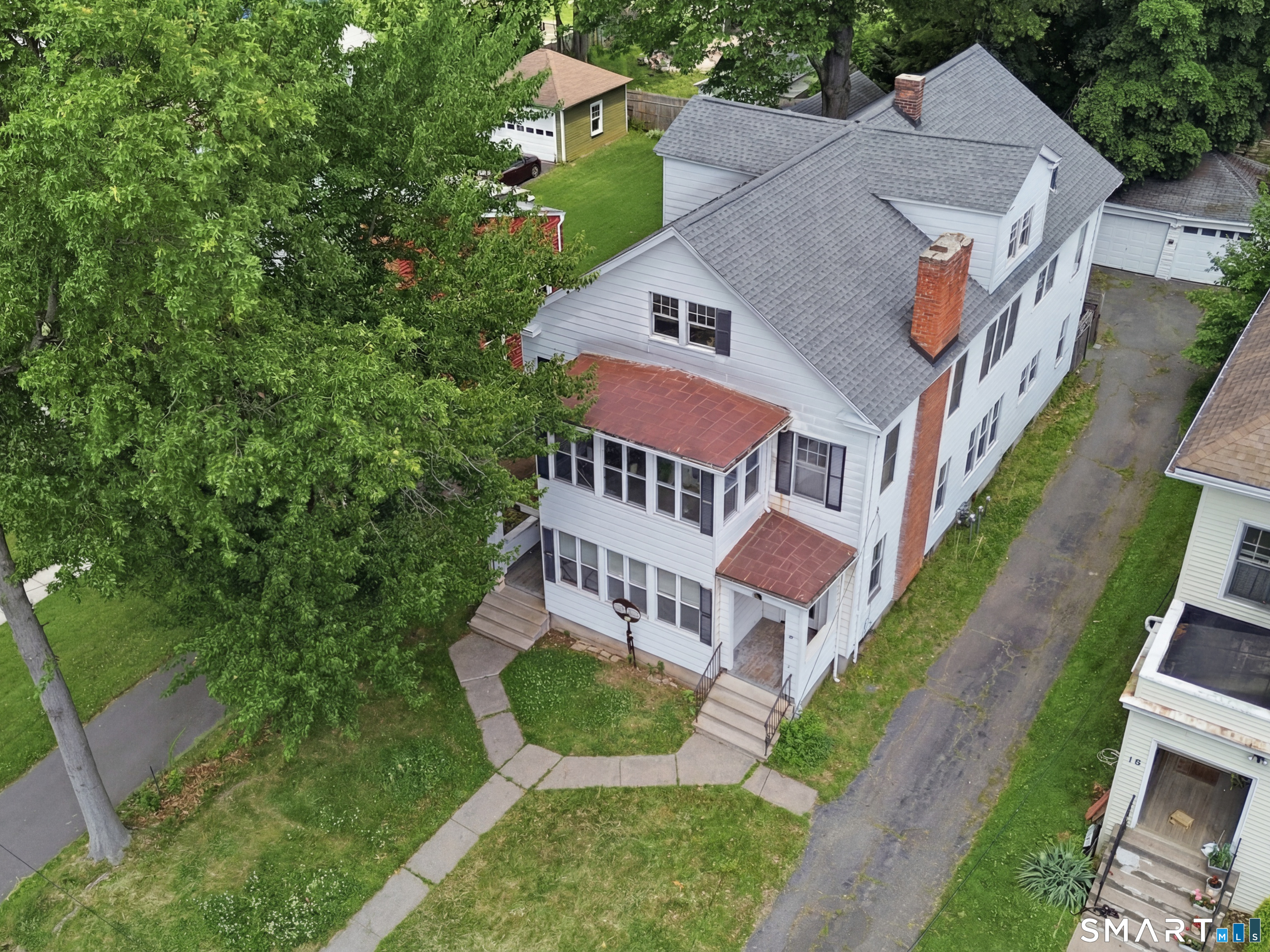 20 Bretton Road West Hartford, CT 06119 - Photo 4 of 10