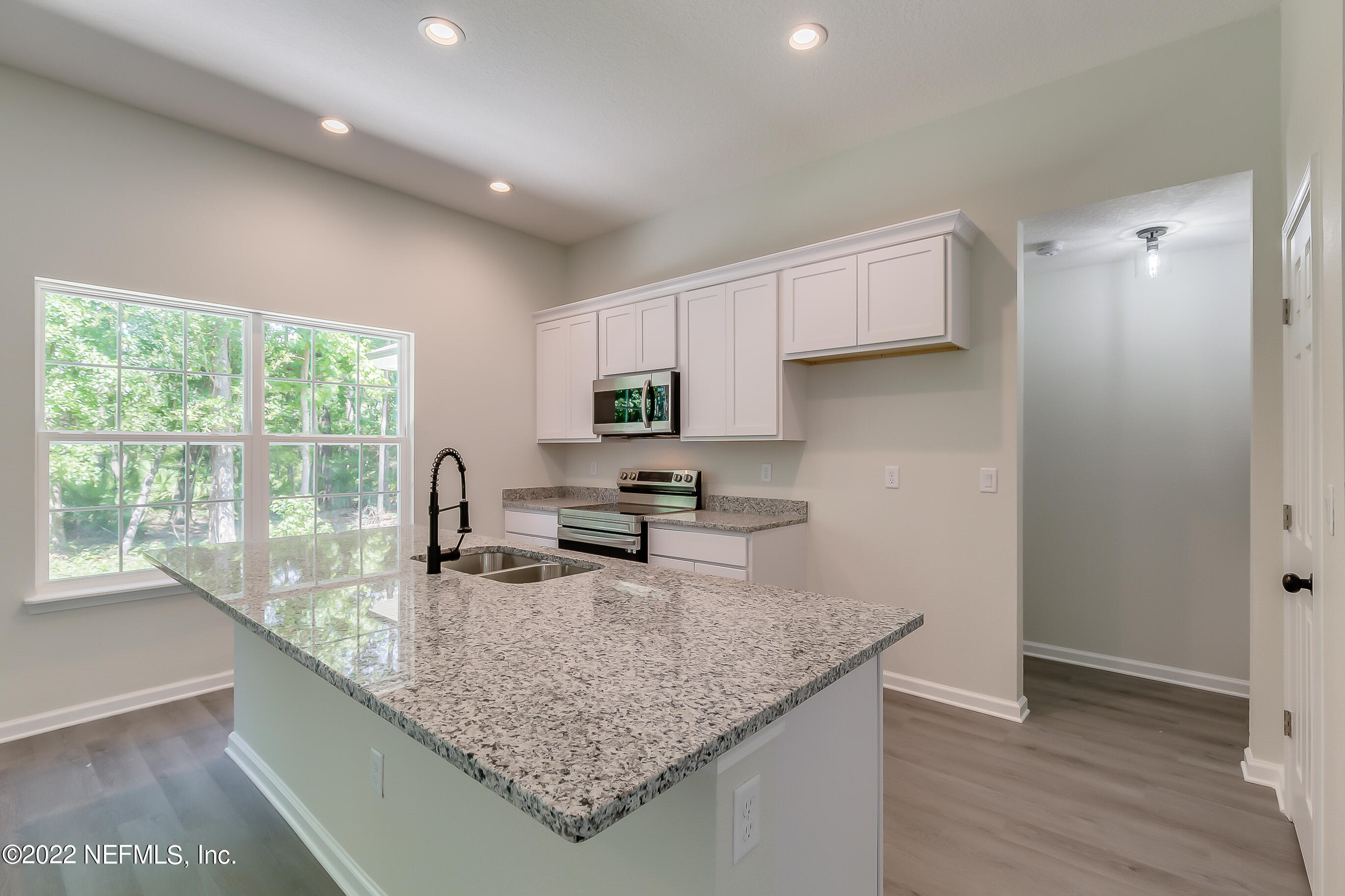 11807 Charlie Road Jacksonville, FL 32218 - Photo 17 of 51 Kitchen