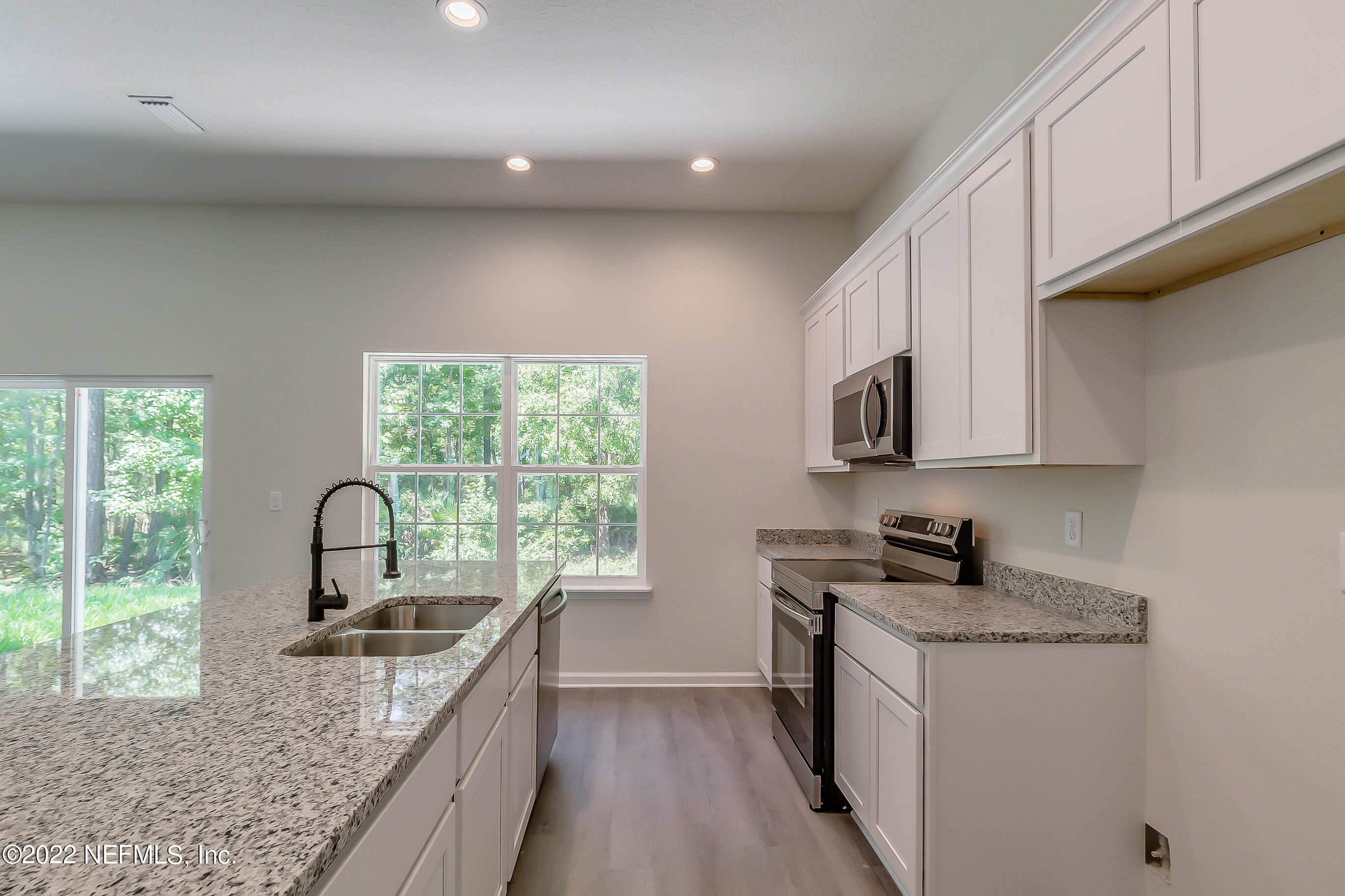 11807 Charlie Road Jacksonville, FL 32218 - Photo 18 of 51 Kitchen