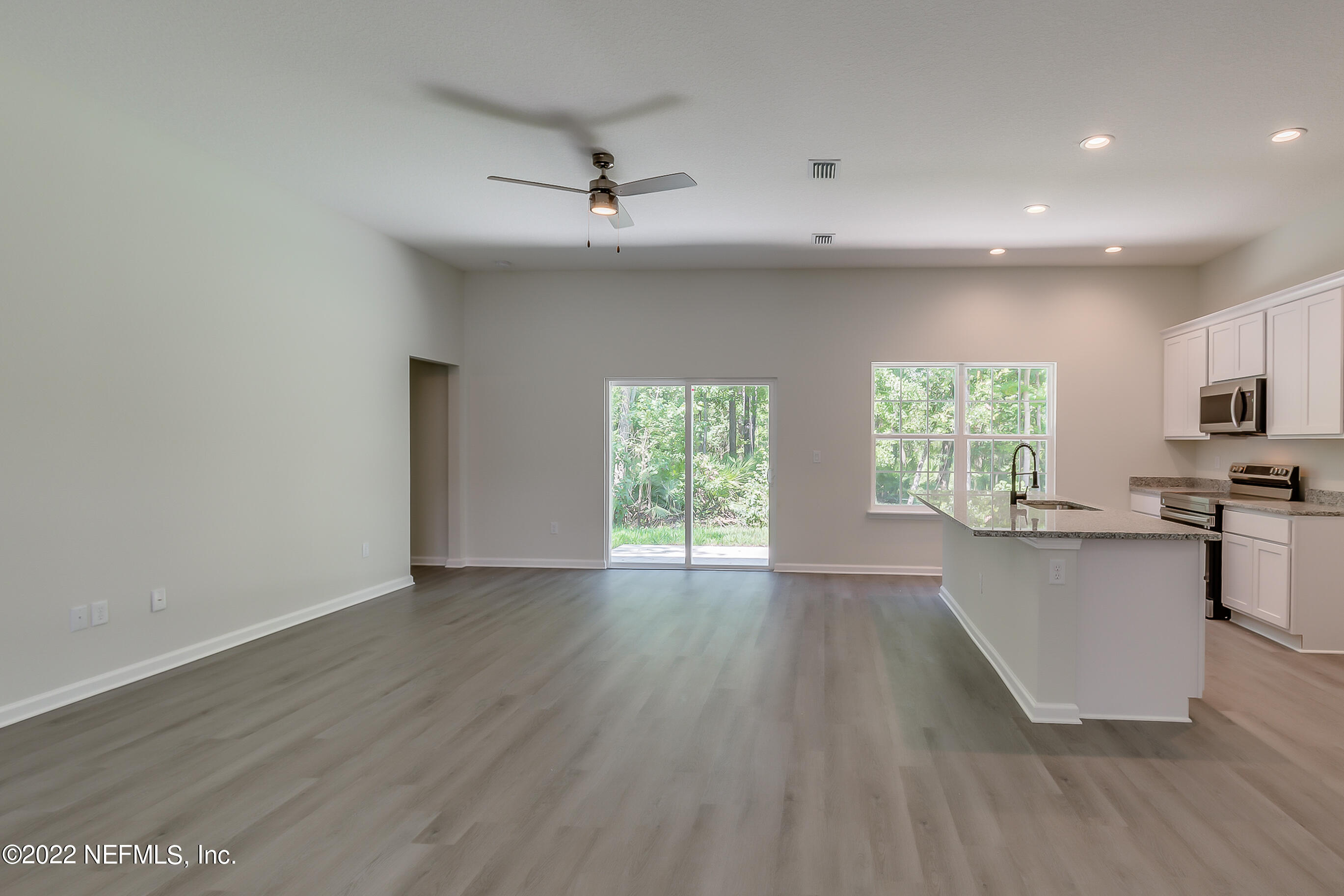 11807 Charlie Road Jacksonville, FL 32218 - Photo 10 of 51 Living Room