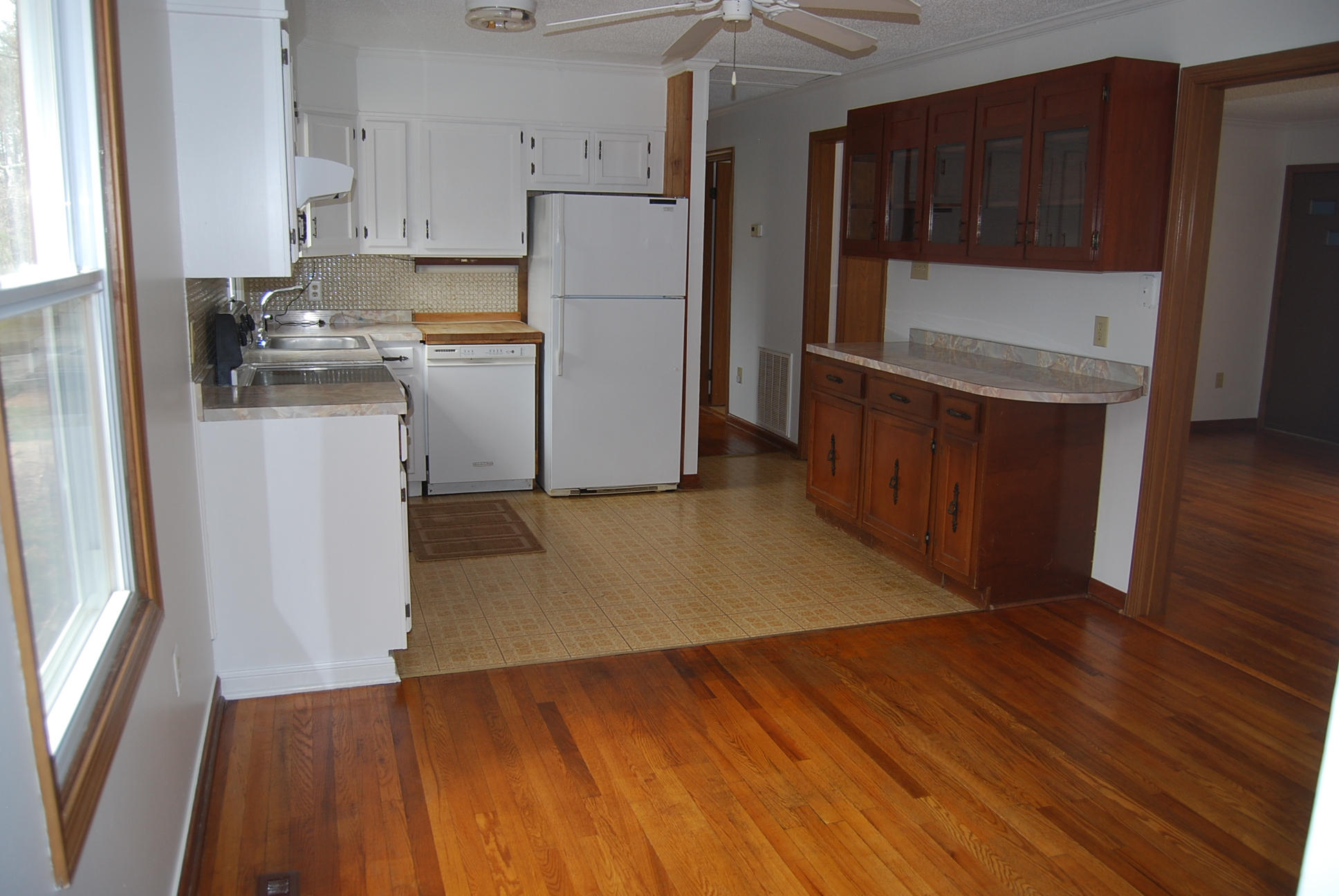 1488 Airport Road Moneta, VA 24121 - Photo 12 of 19 DSC_0257