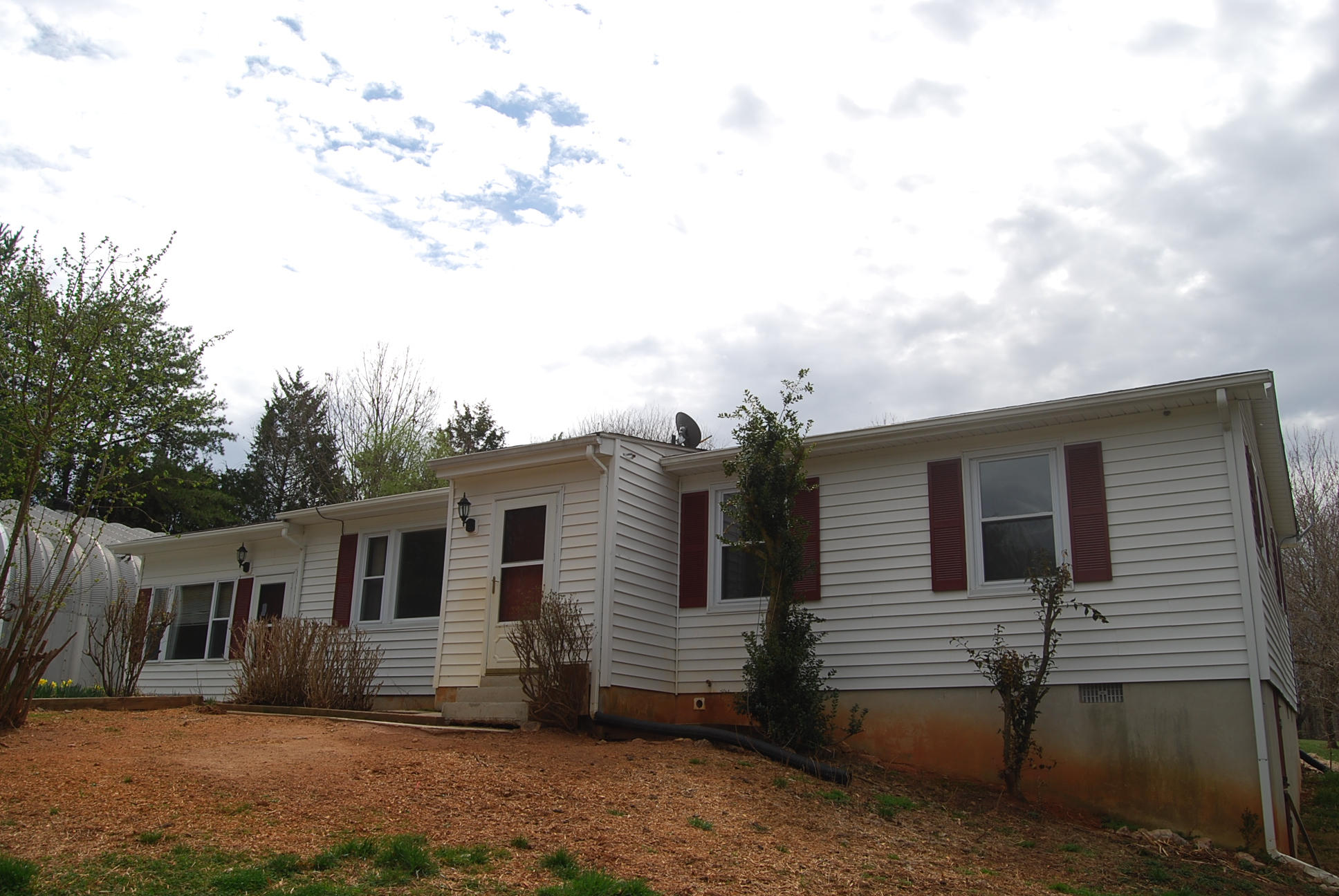 1488 Airport Road Moneta, VA 24121 - Photo 8 of 19 DSC_0247