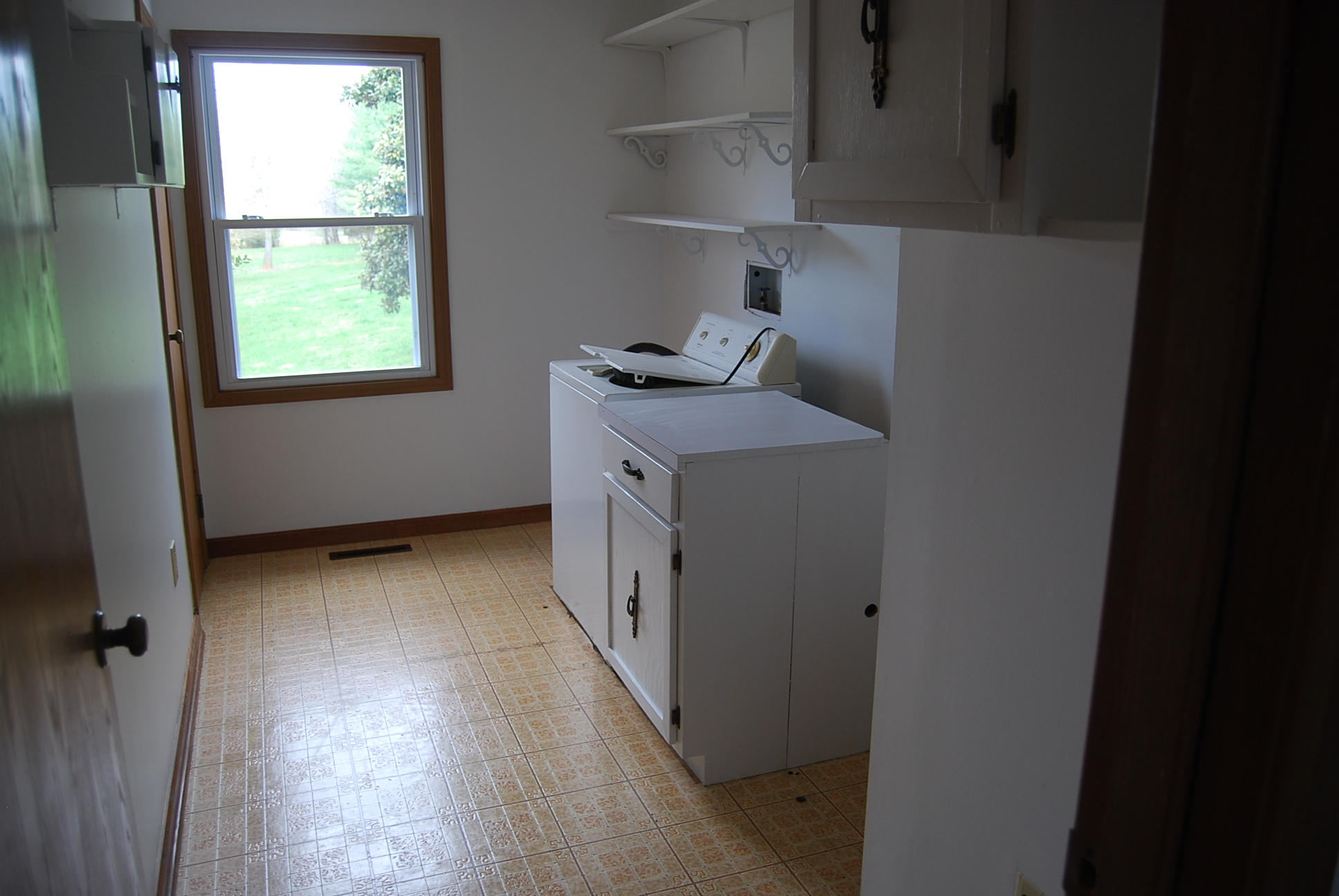 1488 Airport Road Moneta, VA 24121 - Photo 9 of 19 DSC_0260