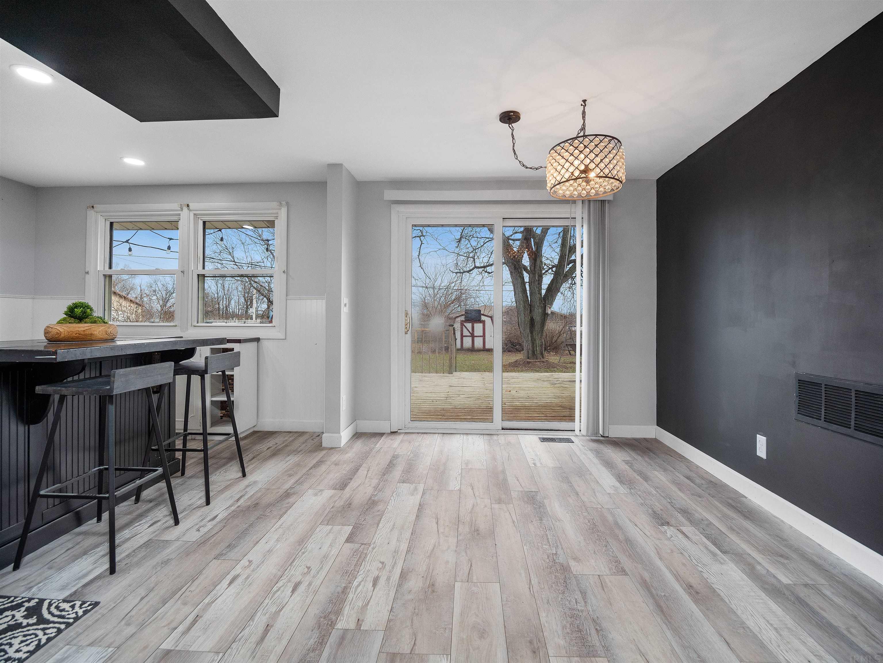 400 Syracuse Webster Road Syracuse, IN 46567 - Photo 10 of 36 Gallery Image 10