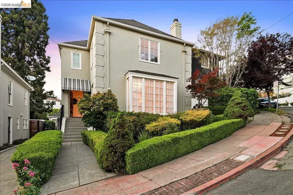 $1,699,000 | 35 Ross Circle, Oakland, CA 94618