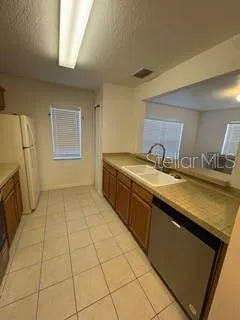 $1,800 | 3425 Dragon View Court, Valrico, FL 33594