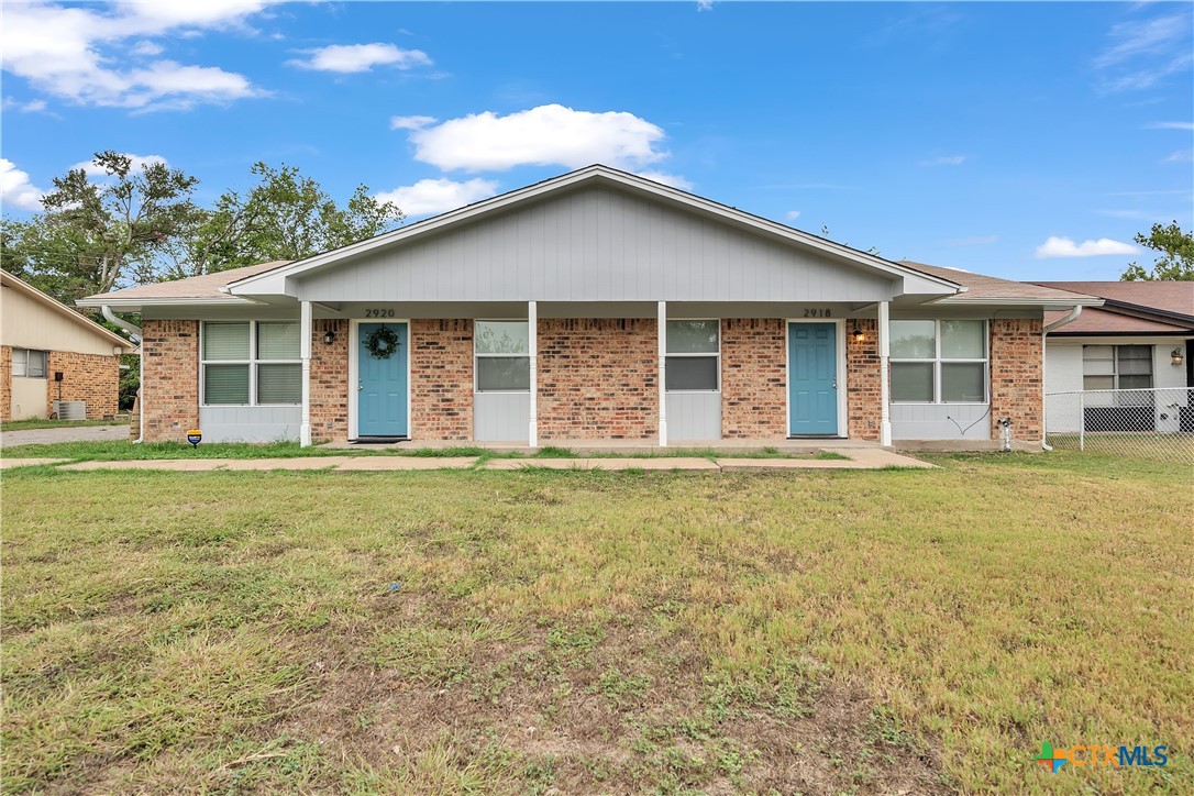 2918 Antelope Trail Temple, TX 76504 - Photo 4 of 24 a front view of house with yard and trees