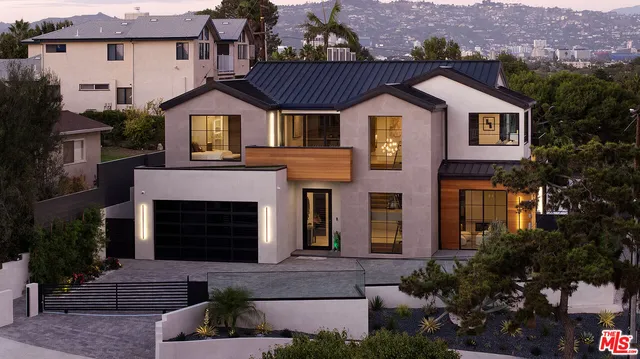 $8,595,000 | 2950 Club Drive, Los Angeles, CA 90064