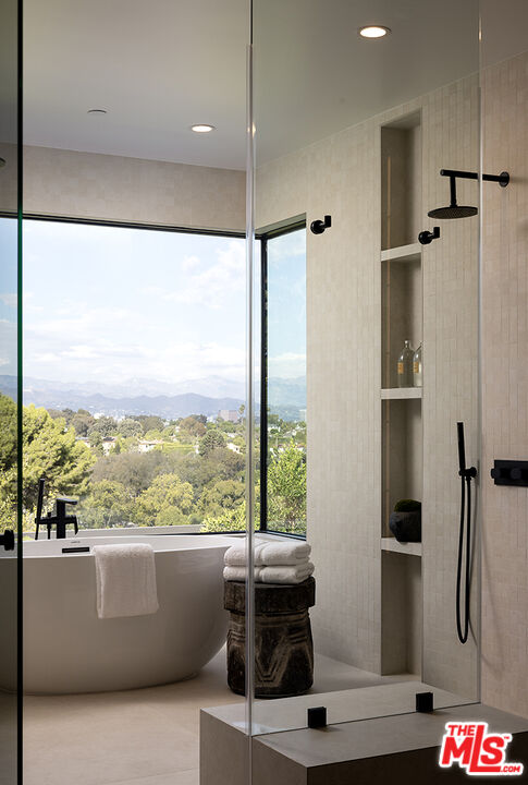 2950 Club Drive Los Angeles, CA 90064 - Photo 22 of 37