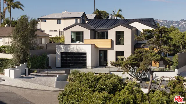 $8,995,000 | 2950 Club Drive, Los Angeles, CA 90064