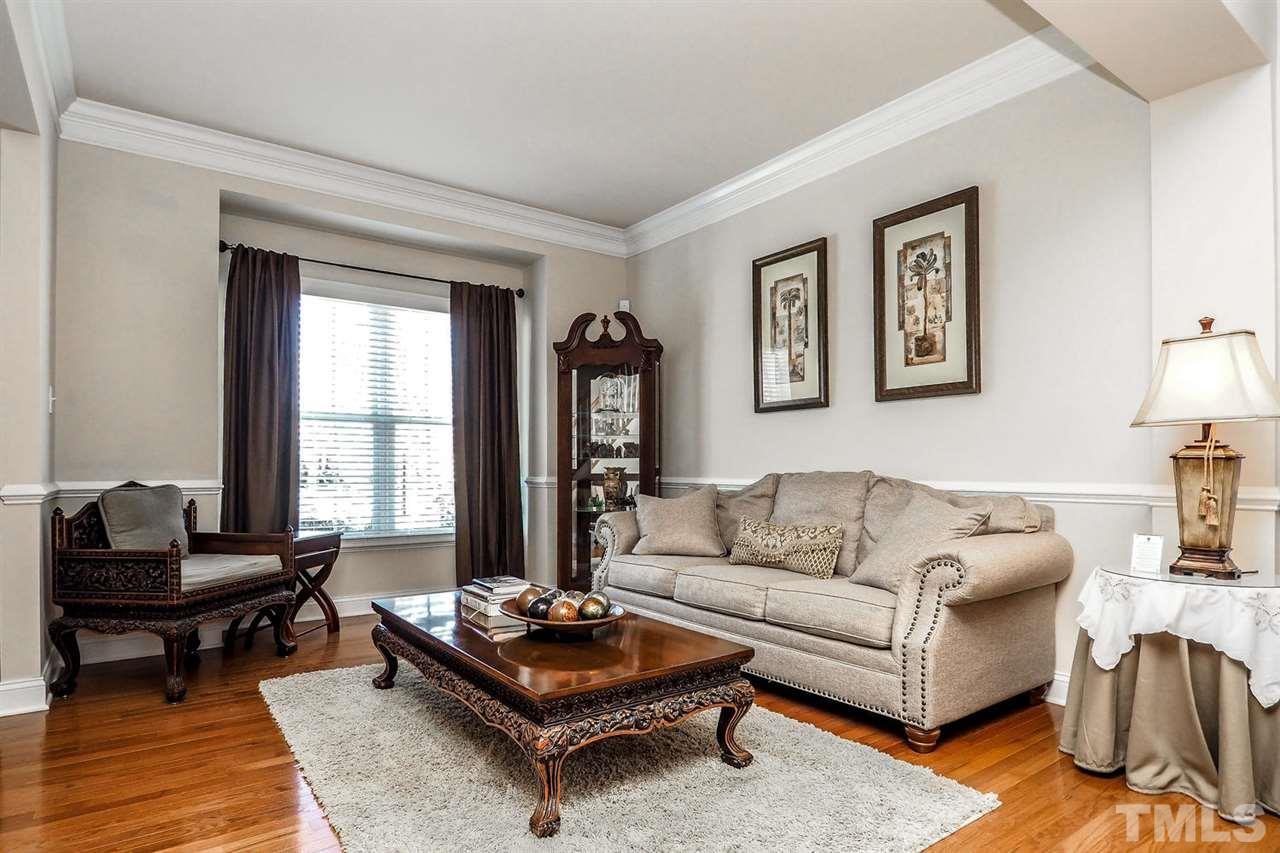 11737 Dellcain Court Raleigh, NC 27617 - Photo 2 of 26 Living Room