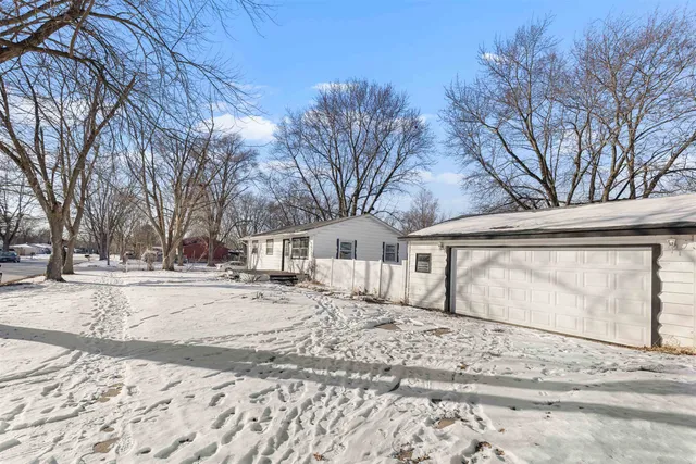 $159,900 | 222 Liberty Boulevard, Machesney Park, IL 61115