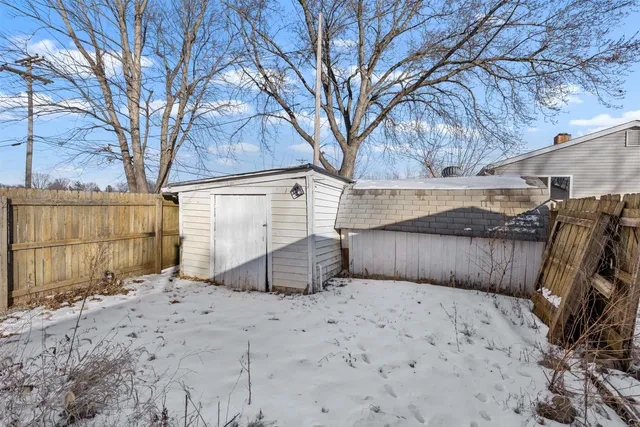 $159,900 | 222 Liberty Boulevard, Machesney Park, IL 61115