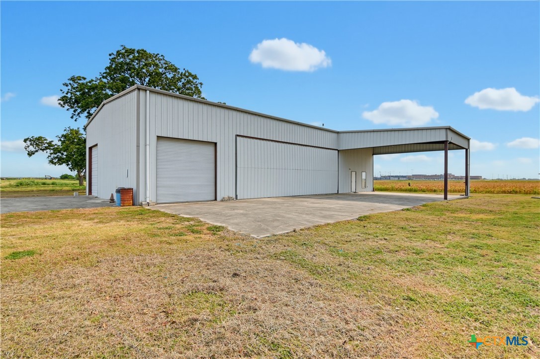 1025 Link Road Seguin, TX 78155 - Photo 1 of 32 Gallery Image 1