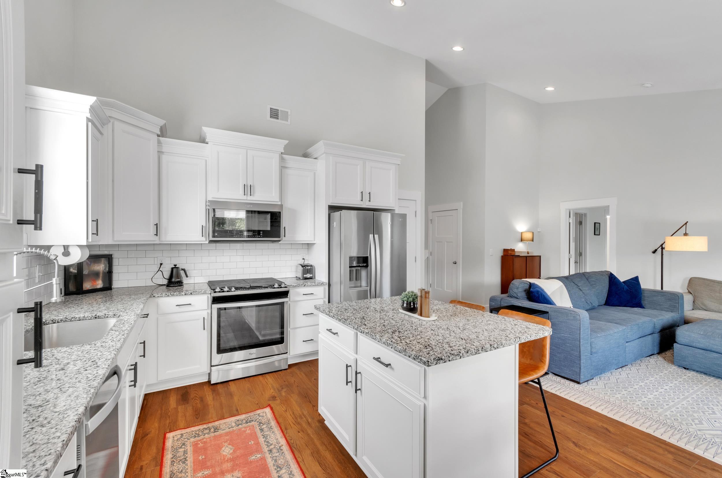 810 Abberly Trail Greer, SC 29651 - Photo 2 of 34