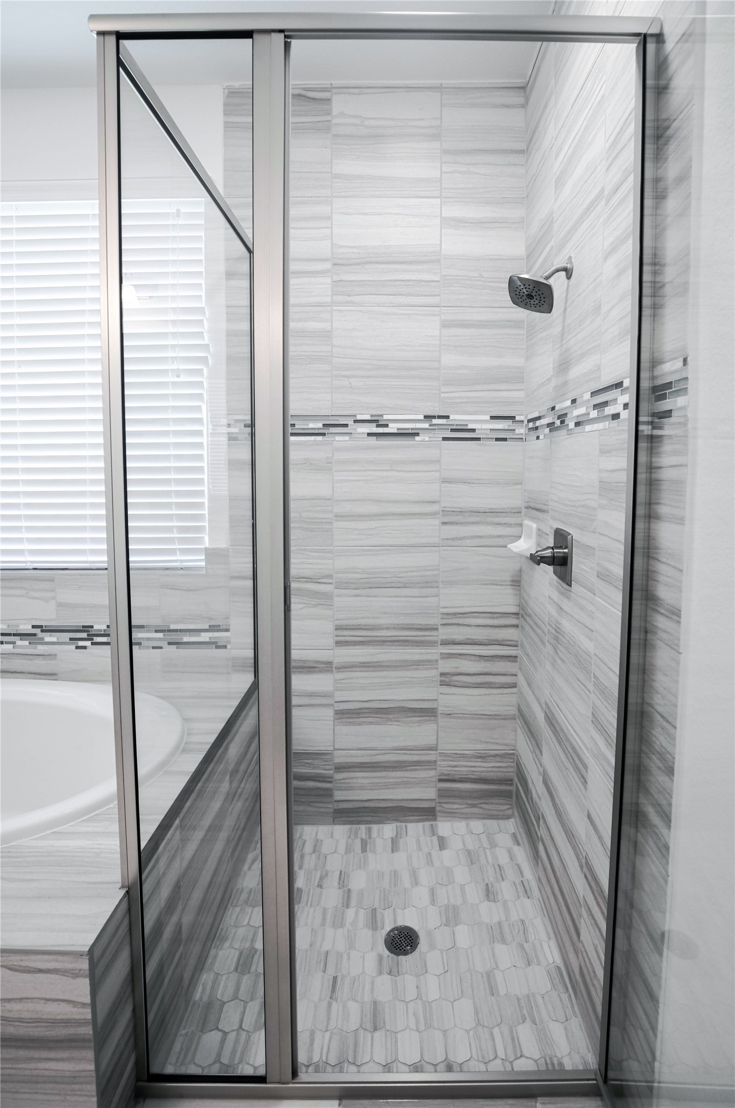 6307 Grand Drift Court Katy, TX 77494 - Photo 13 of 24 Primary bathroom with separated shower