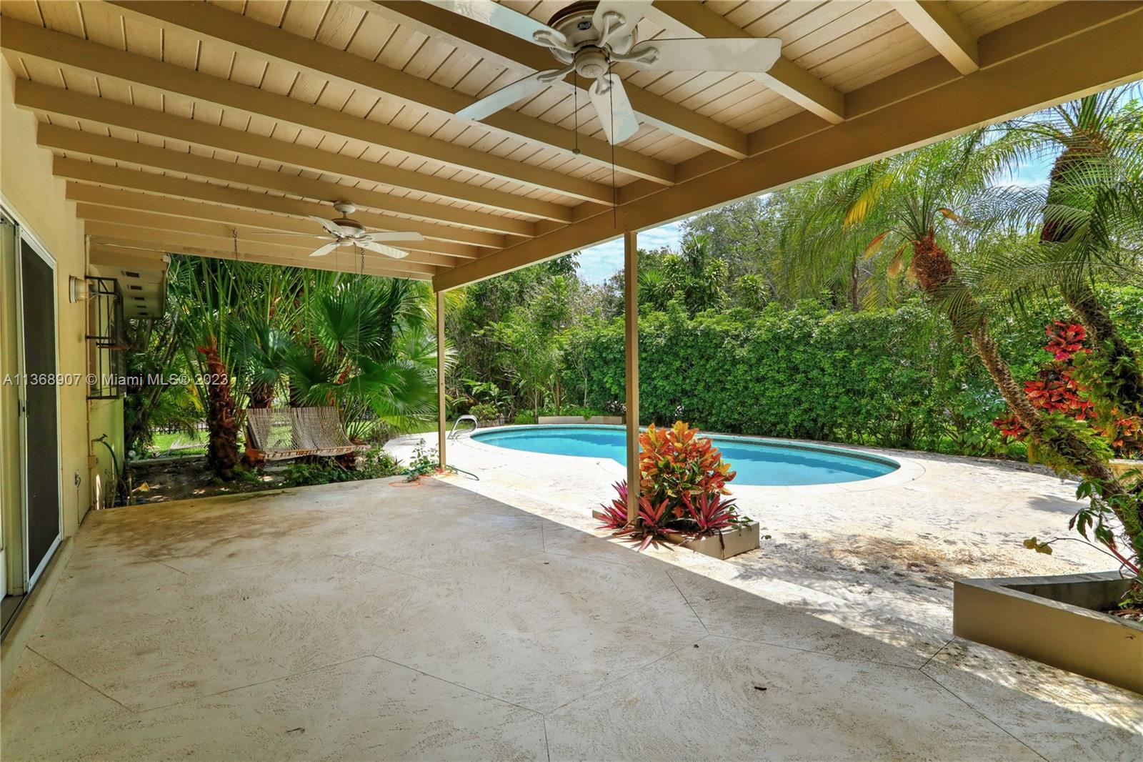 6970 Sunset Drive Miami, FL 33143 - Photo 26 of 30 a view of a outdoor space