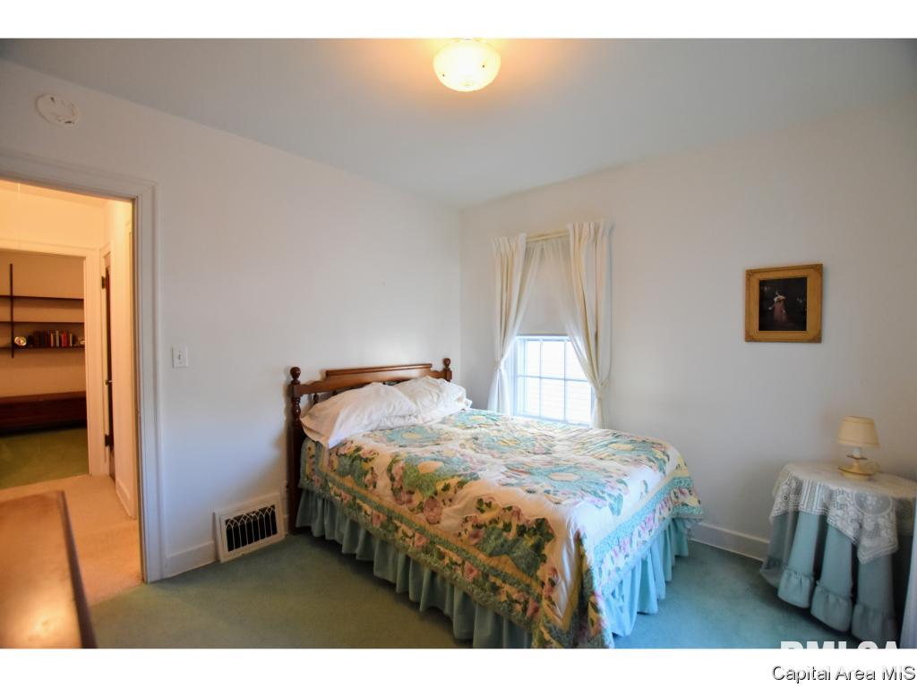 2337 South 8th Street Springfield, IL 62703 - Photo 23 of 36