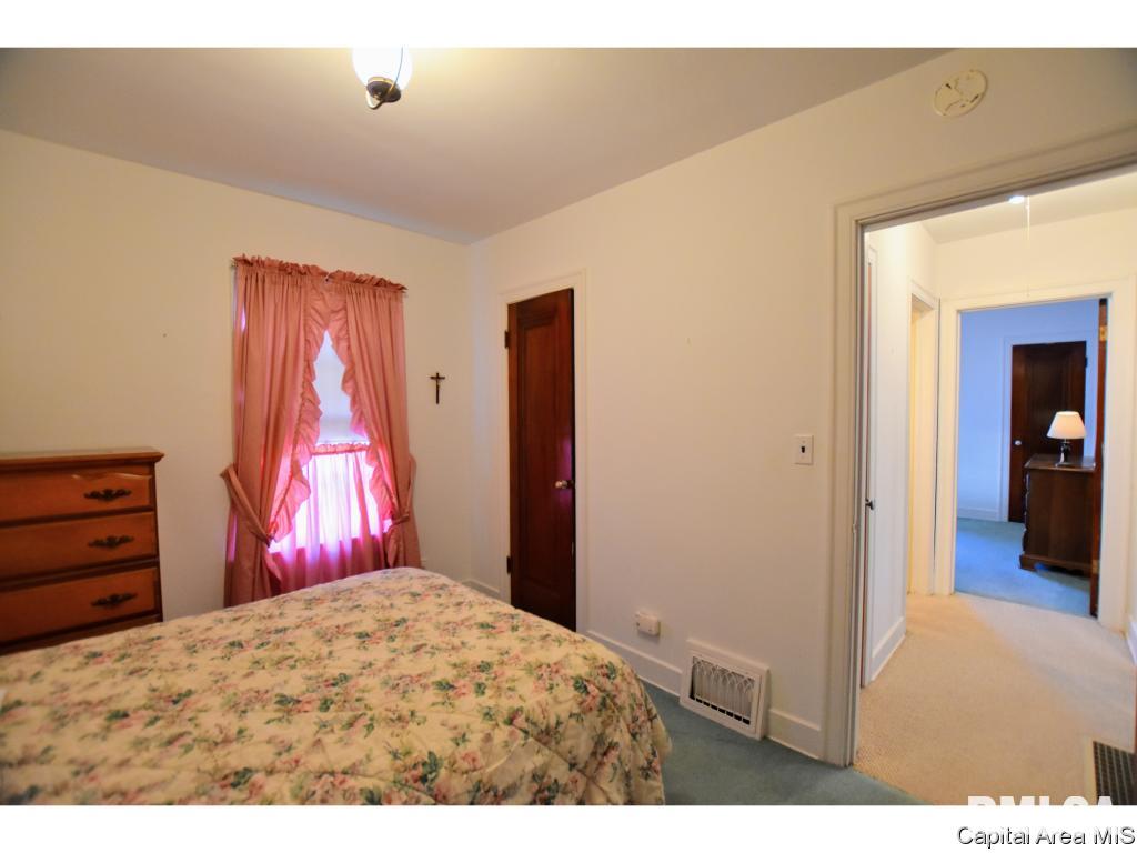 2337 South 8th Street Springfield, IL 62703 - Photo 29 of 36