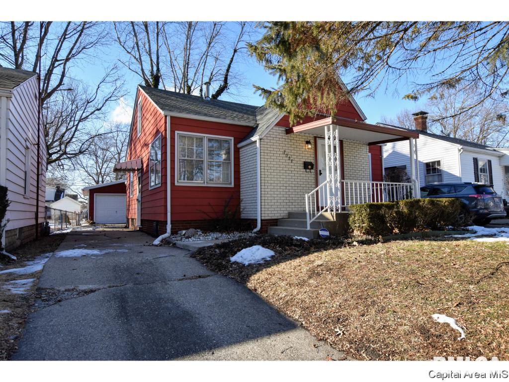 2337 South 8th Street Springfield, IL 62703 - Photo 3 of 36