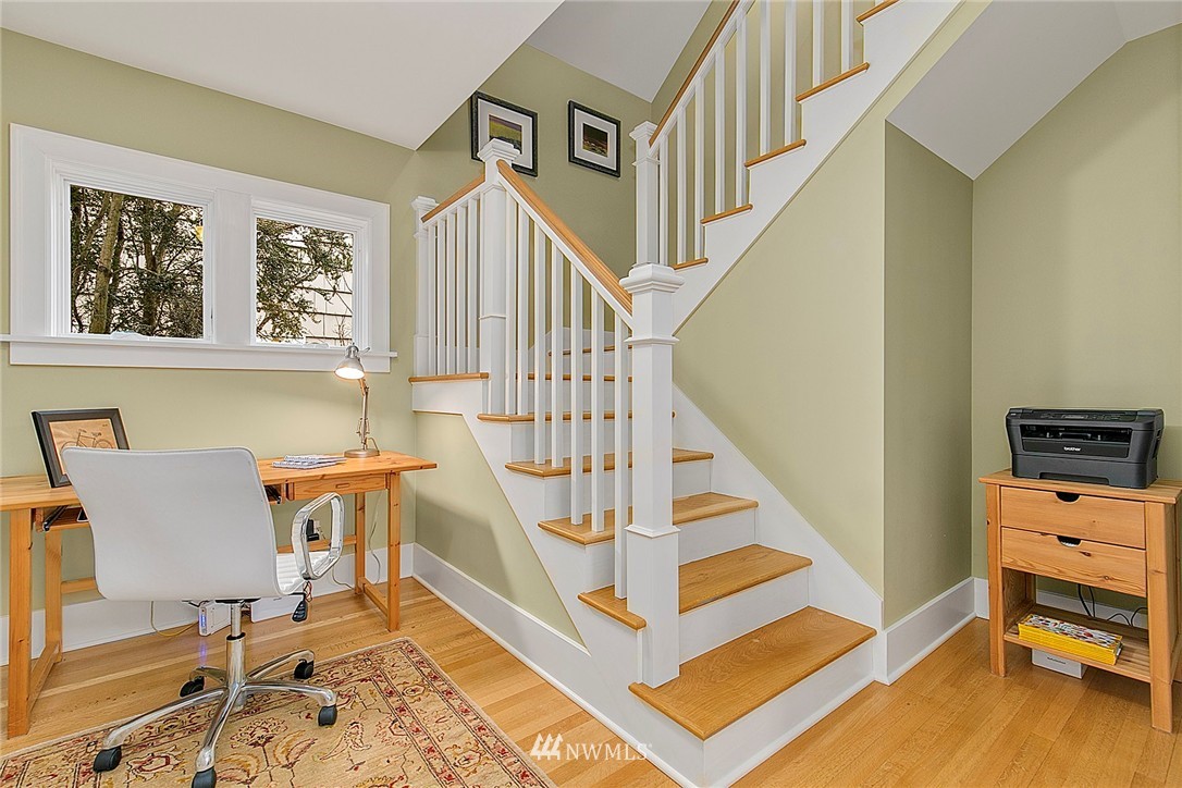 1119 North 76th Street Seattle, WA 98103 - Photo 10 of 19 Gallery Image 10