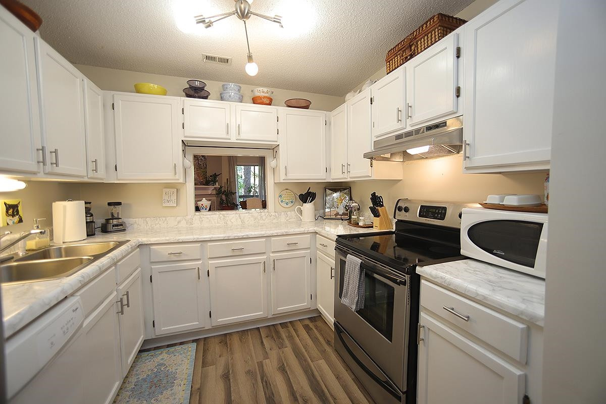 4641 Timbermill Court, Unit 103 Raleigh, NC 27612 - Photo 7 of 19 Photo 8
