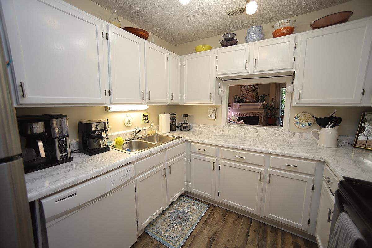 4641 Timbermill Court, Unit 103 Raleigh, NC 27612 - Photo 9 of 19 Photo 10