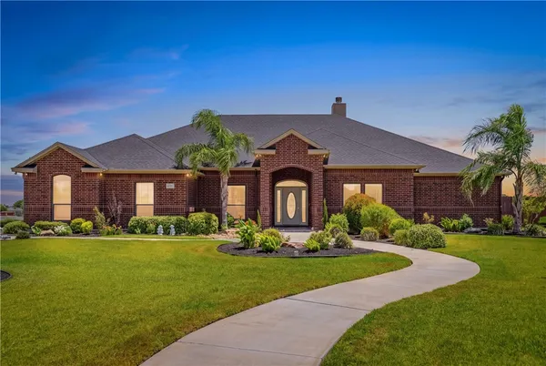 $650,000 | 5402 King Acres Drive, Corpus Christi, TX 78414