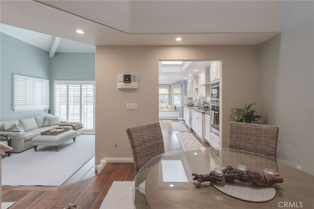 1 Santa Rosa Court Manhattan Beach, CA 90266 - Photo 4 of 28 a living room with furniture and a potted plant