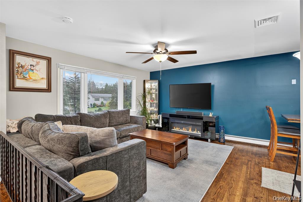 91 Velie Road LaGrangeville, NY 12540 - Photo 12 of 37